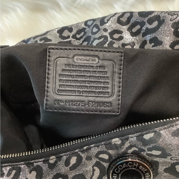 LIKE NEW Coach Ocelot Leopard Shoulder/Hobo Bag Purse - Picture 7 of 13